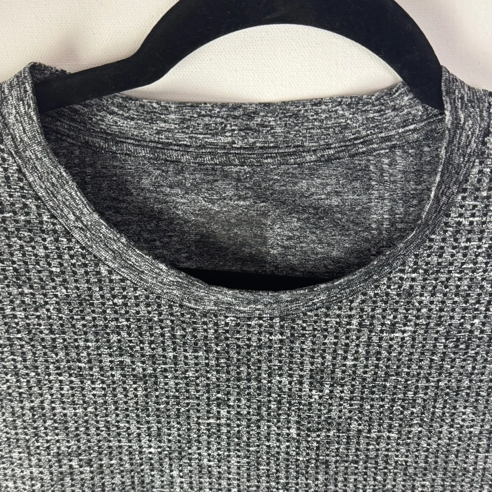The North Face Tee Shirt - Men's Large[?]